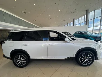 Купить Gac GS8, II Белый 2.0 AT (231 л.с.) 4WD от 4399000 ₽. в Самаре